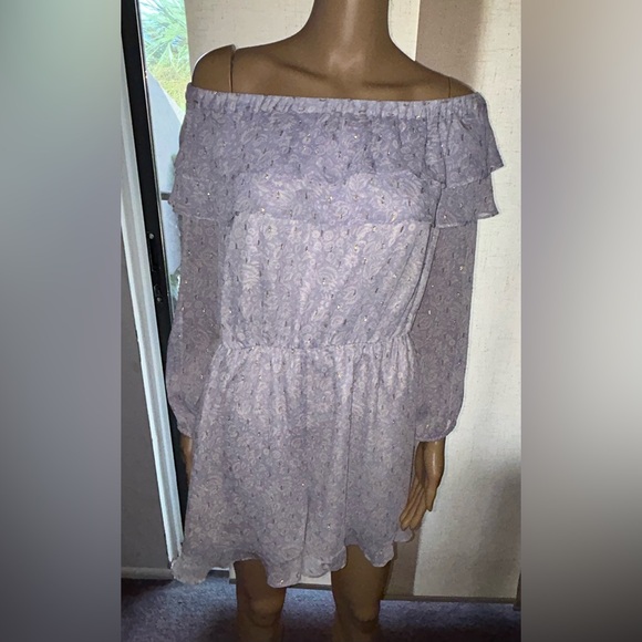 Express, lavender, off the shoulder romper. Sz L - Picture 3 of 14
